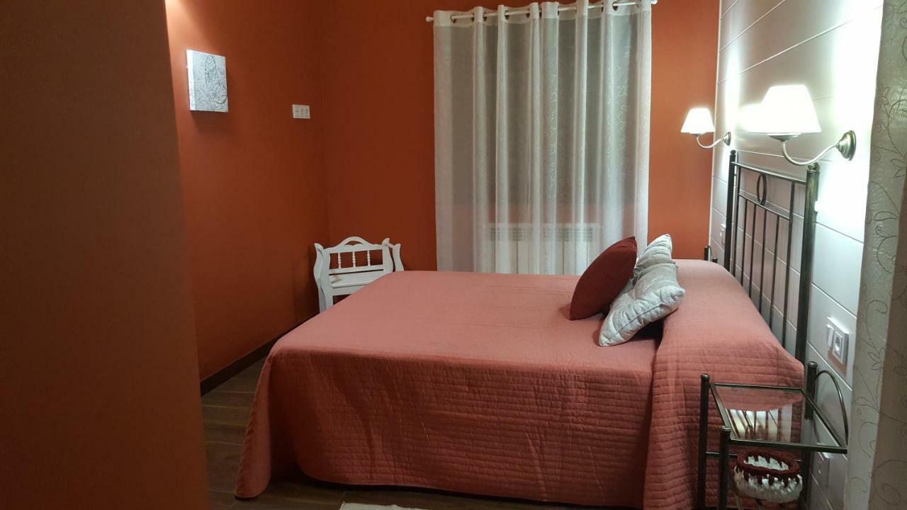 Pensjonat El Cordel De Gredos Navarredonda de Gredos Zewnętrze zdjęcie